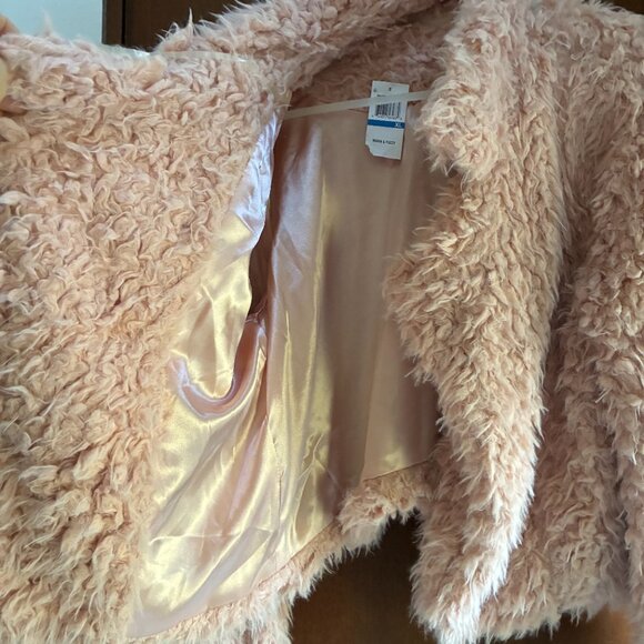 Selfie Pink Fuzzy Jacket - Picture 5 of 9